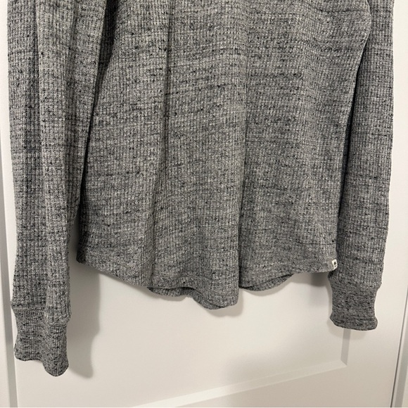 Roots Heathered Grey Organic Cotton Henley Long Sleeve T-shirt Size Extra Small - Picture 4 of 12